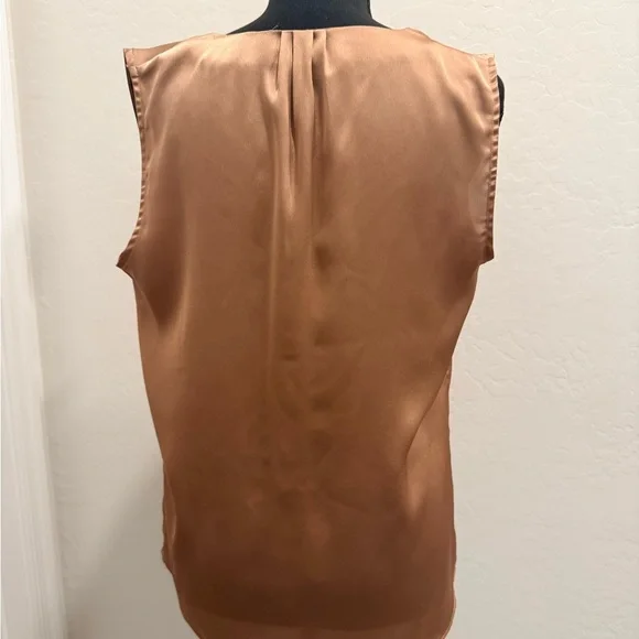 Banana Republic Tan Sleeveless Blouse - Picture 2 of 3